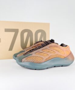 Yeezy 700 V3