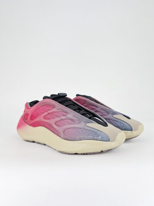 Yeezy 700 V3 - Imagem 5