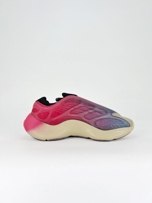 Yeezy 700 V3 - Imagem 7