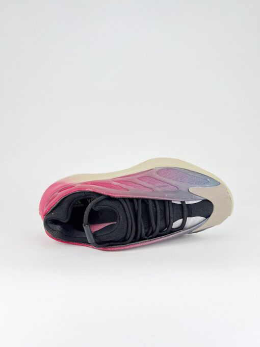 Yeezy 700 V3 - Imagem 8