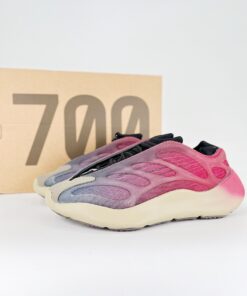 Yeezy 700 V3