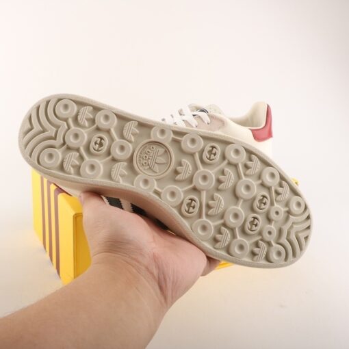 Gazelle Adidas x Gucci - Imagem 8