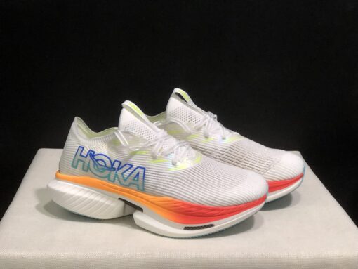 Hoka Cielo X1