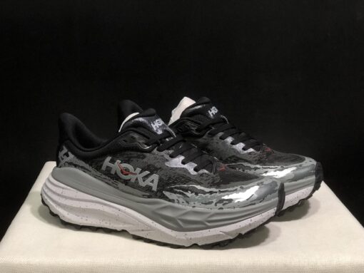 Hoka Stinson 7