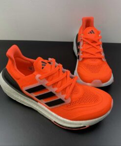 Ultraboost Light 23