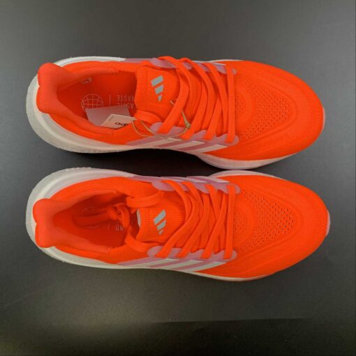 Ultraboost Light 23-Imagem 4