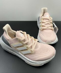 Ultraboost Light 23