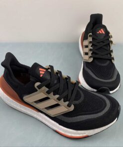 Ultraboost Light 23