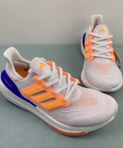 Ultraboost Light 23
