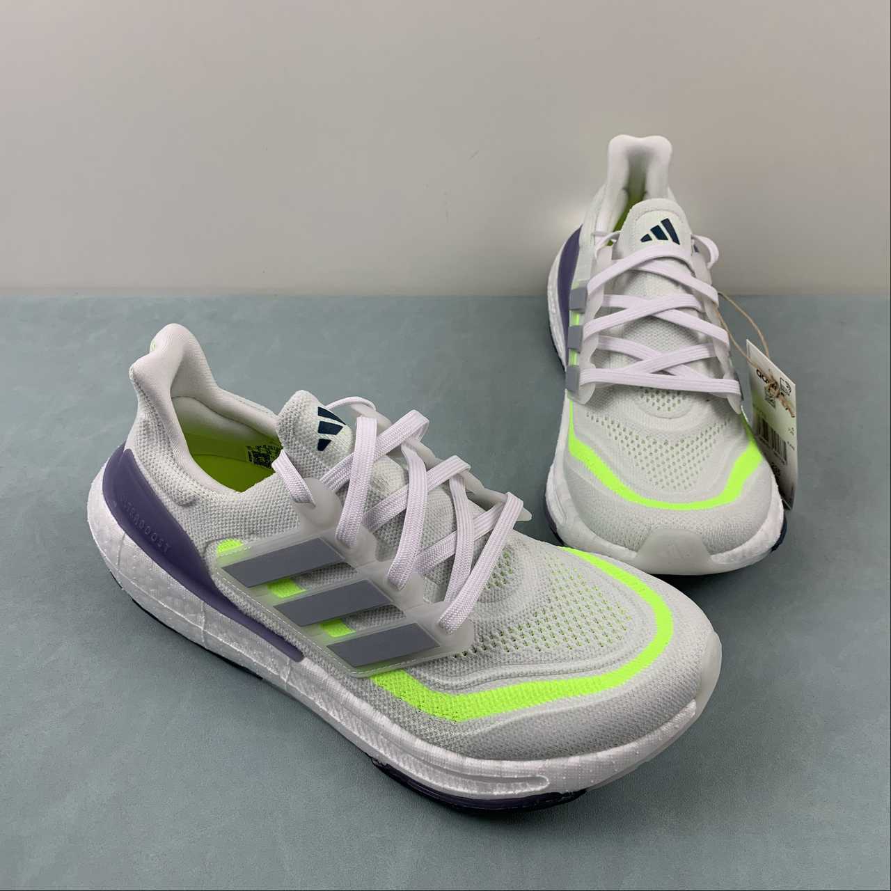 Ultraboost Light 23