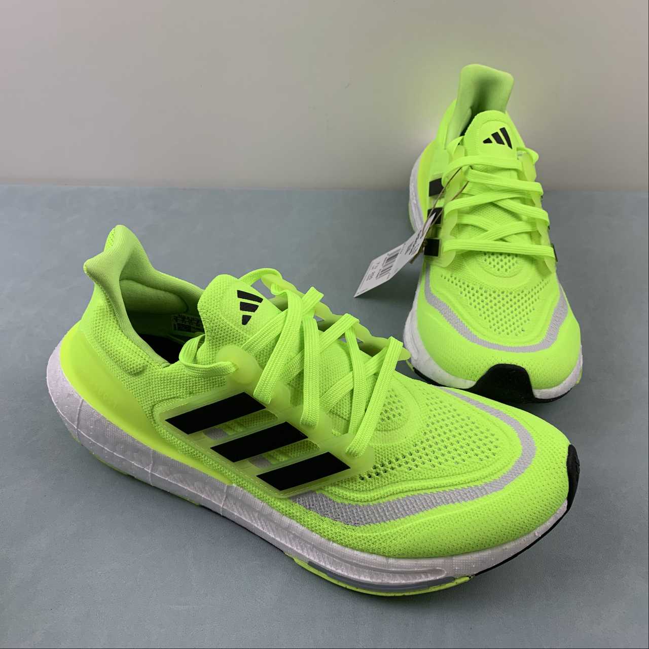 Ultraboost 23