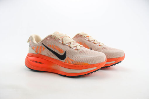 Nike Vomero 18