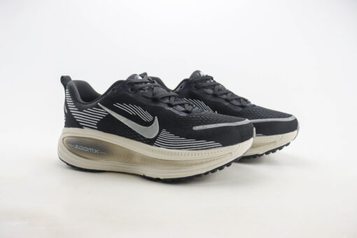 Nike Vomero 18