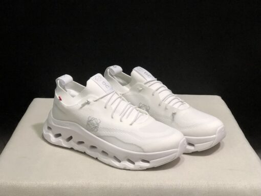 Cloudtilt LOEWE