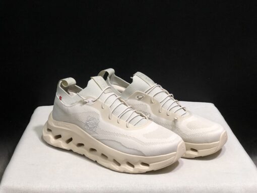 Cloudtilt LOEWE