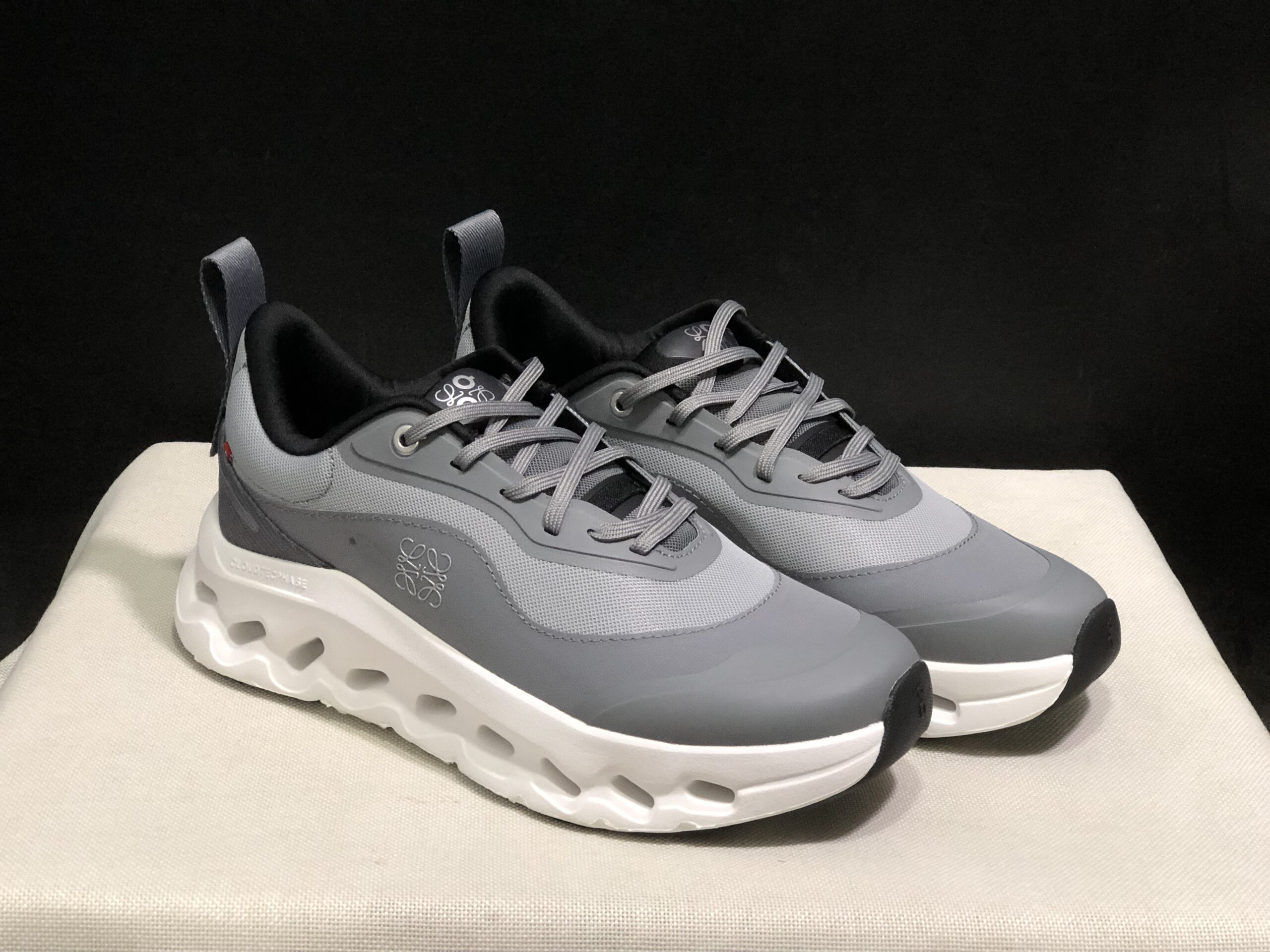 Cloudtilt LOEWE 2