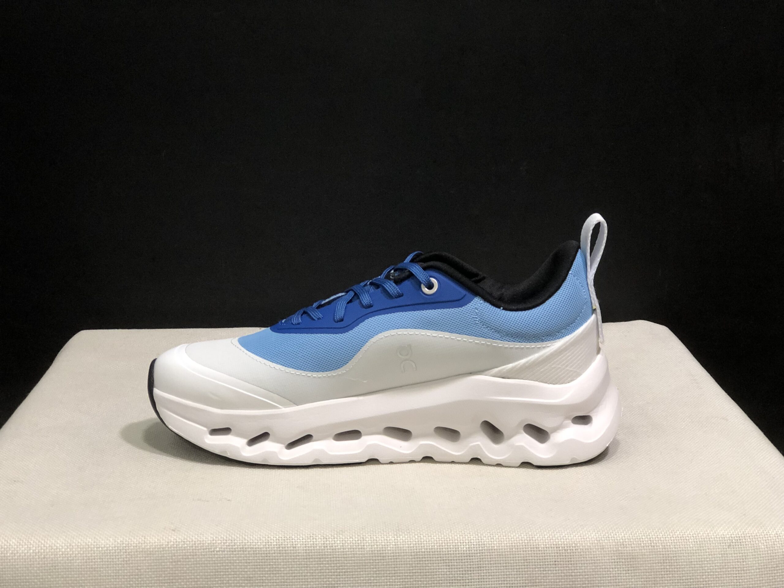 Cloudtilt LOEWE 2 - Imagem 3