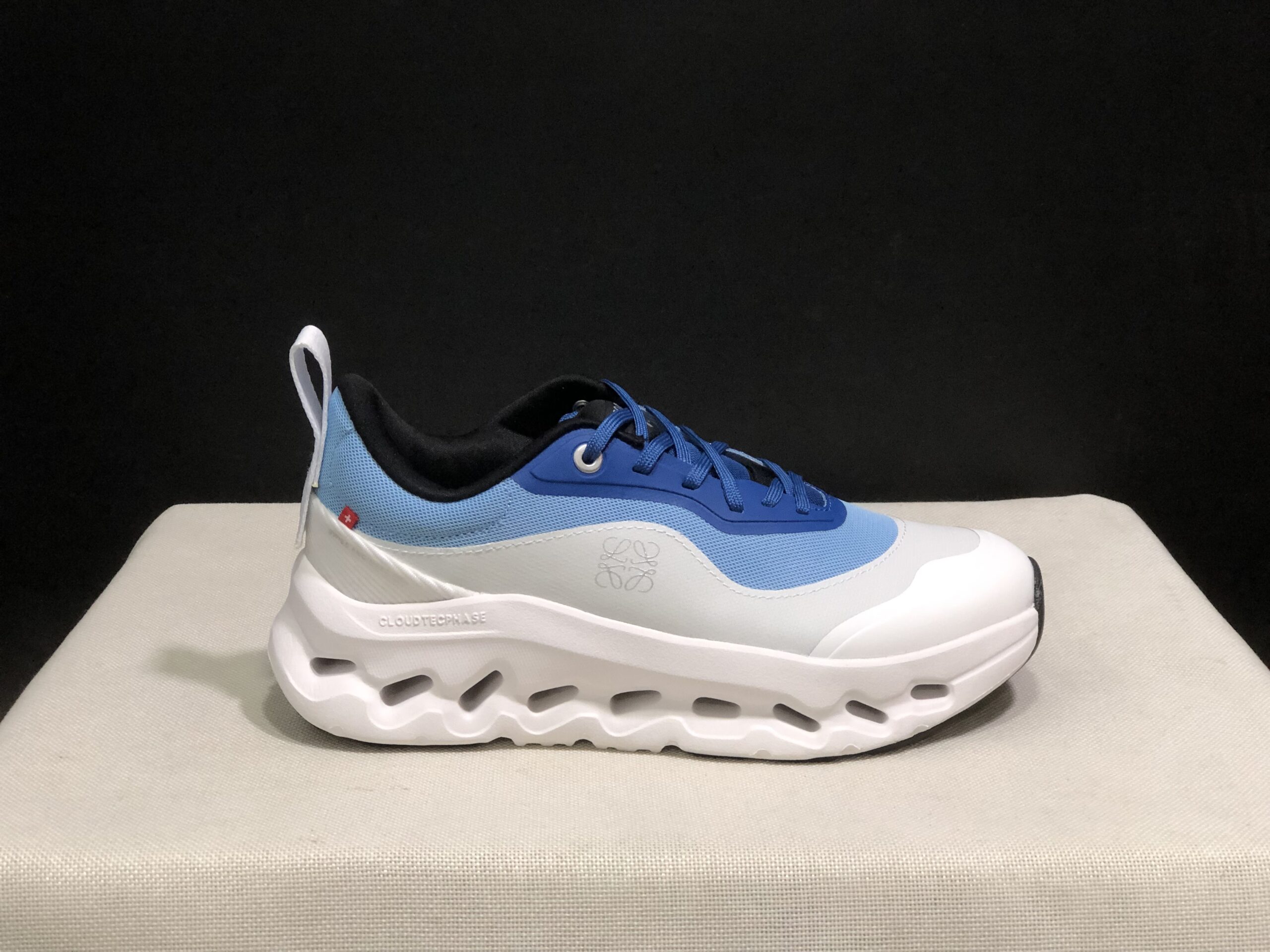 Cloudtilt LOEWE 2 - Imagem 2