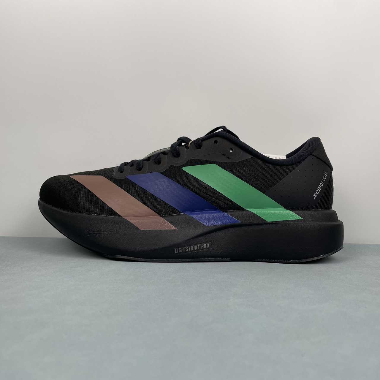 Adzero Evo SL - Pharrell Williams - Imagem 6