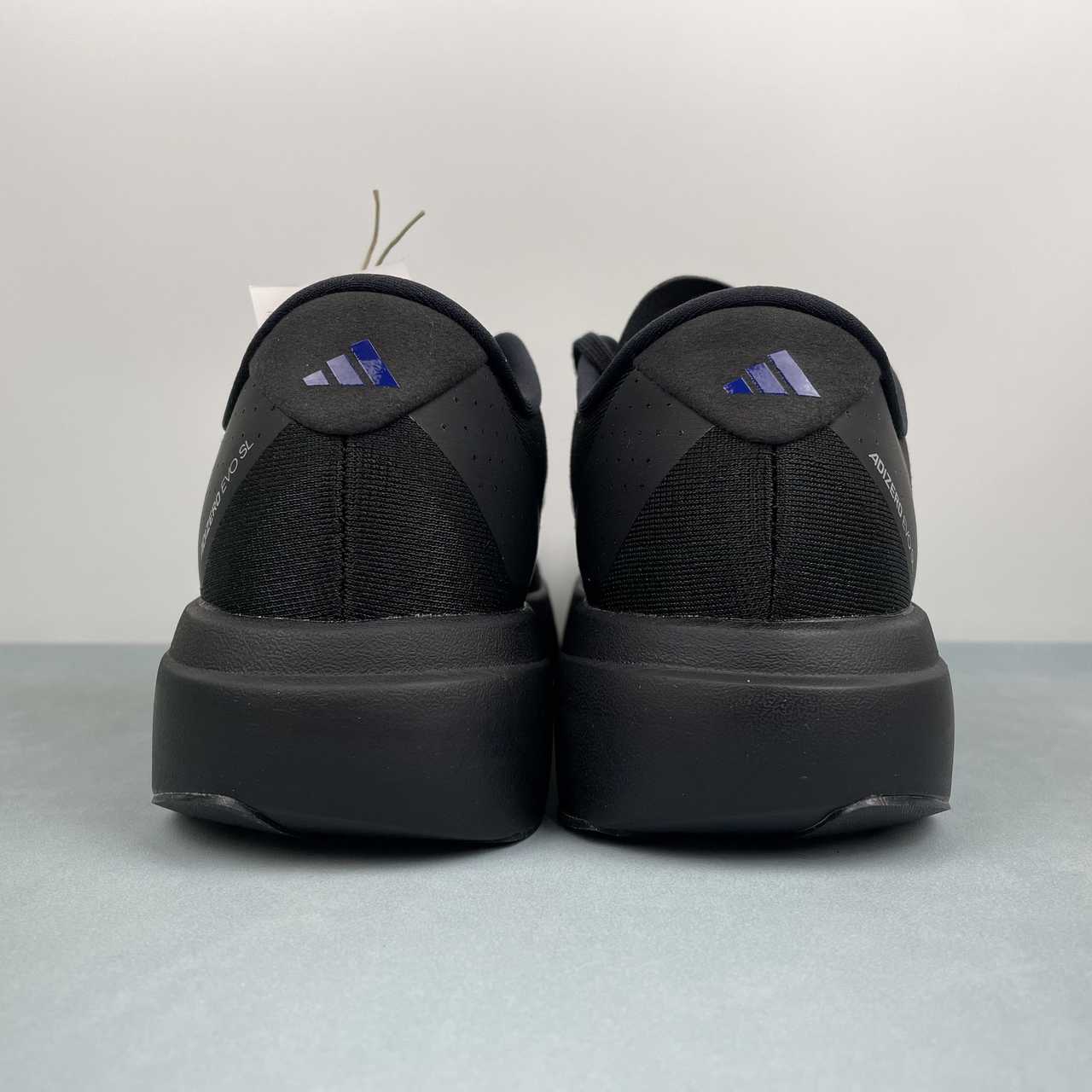 Adzero Evo SL - Pharrell Williams - Imagem 4