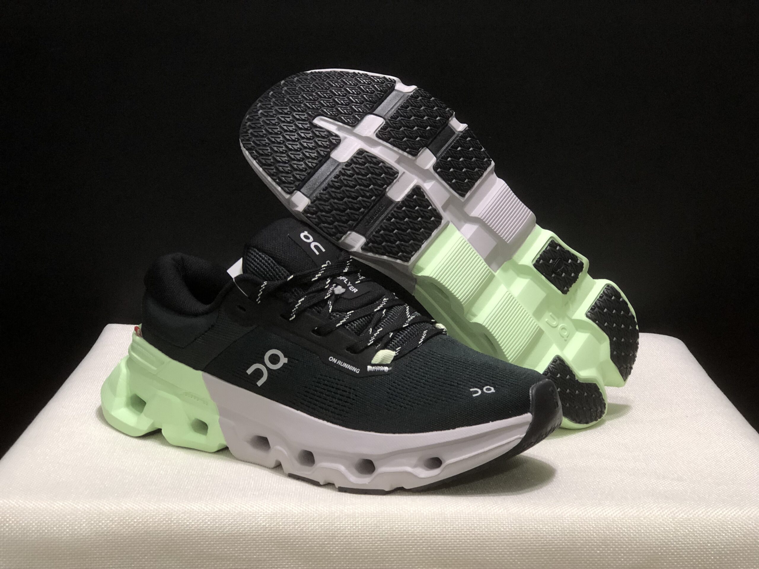 Cloudflyer 5 - Imagem 4