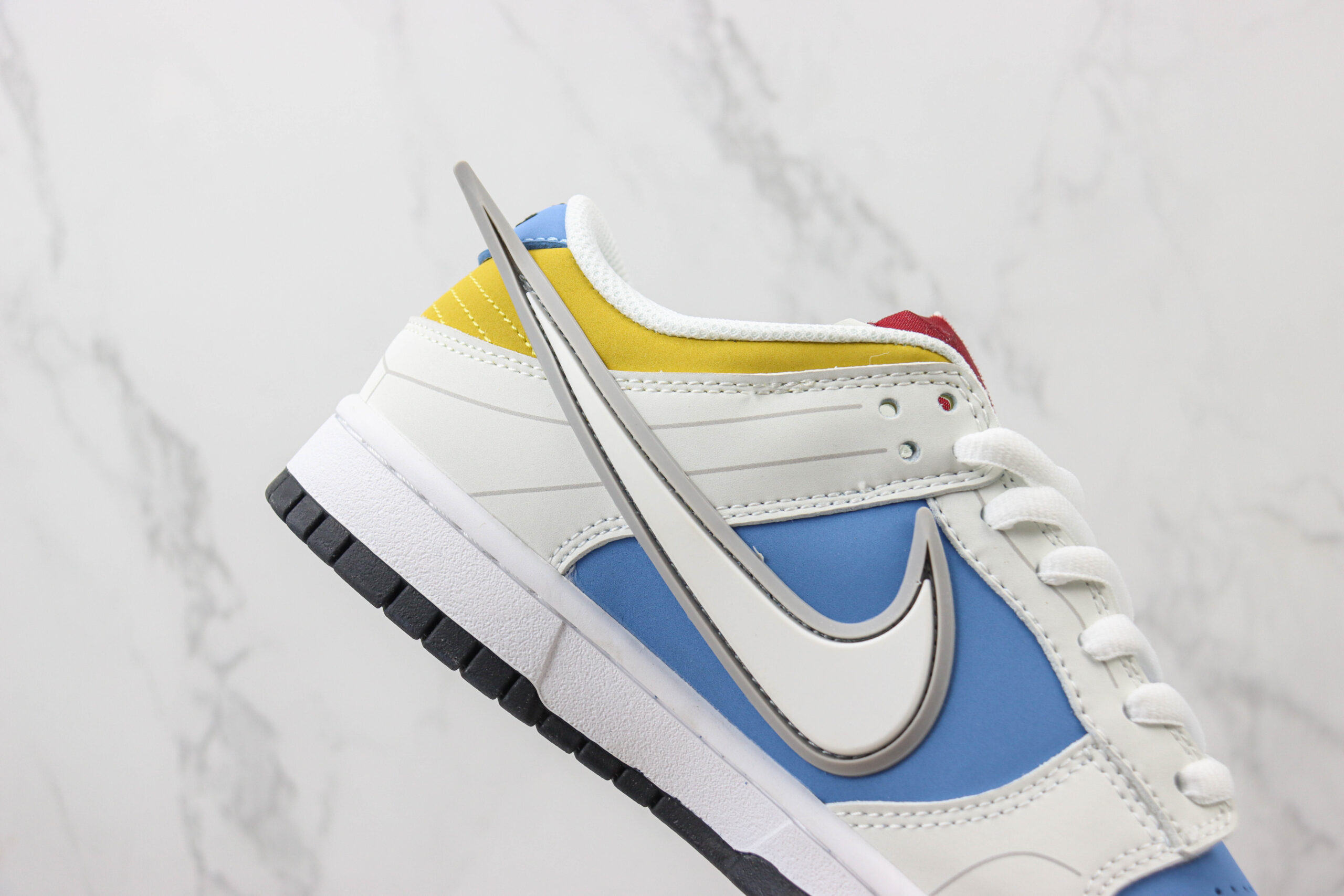 Nike Dunk Low Wings Graffiti Saint Seiya - Imagem 4